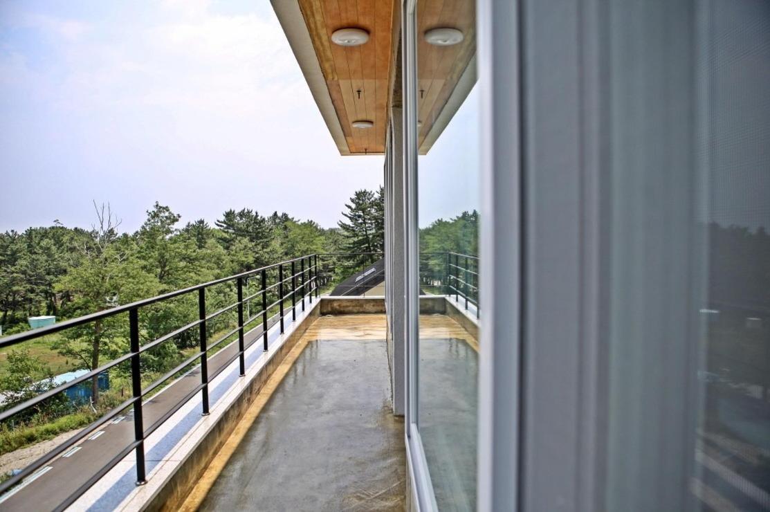 Yangyang Oceanview Pension Gwanggyeongwon ภายนอก รูปภาพ